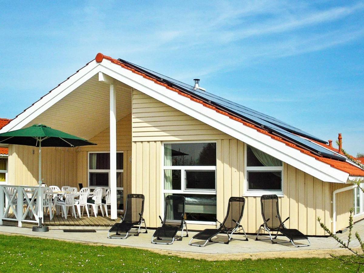 12 Person Holiday Home In Otterndorf Room photo