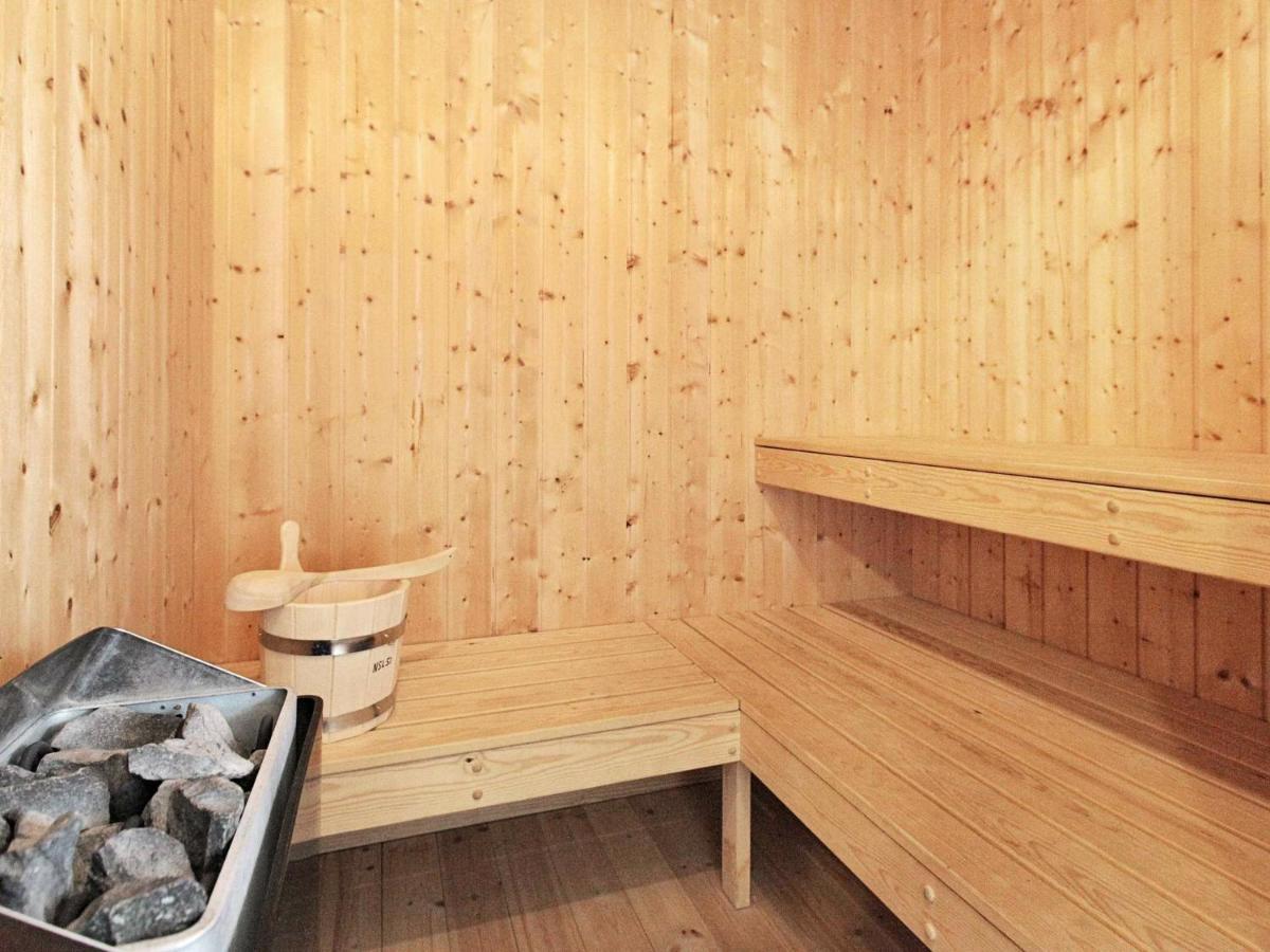 12 Person Holiday Home In Otterndorf Room photo